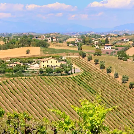 Terra Di Ea Farm stay *